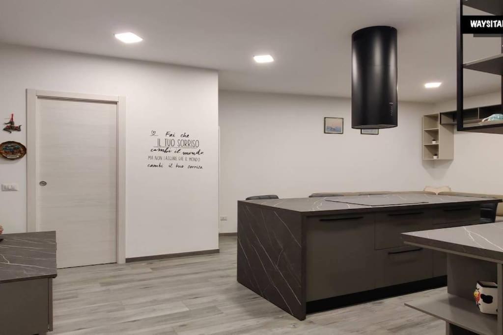 De Angeli District Apartment Милано Екстериор снимка